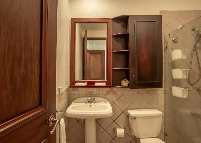 Spacious 4br With Partial Ocean View - Bougainvillea - Reserva Conchal Сasa de vacaciones *